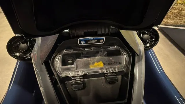 Slide: The Image of Sea-Doo GTX 170 WITH SOUND SYSTEM 2026 - 18