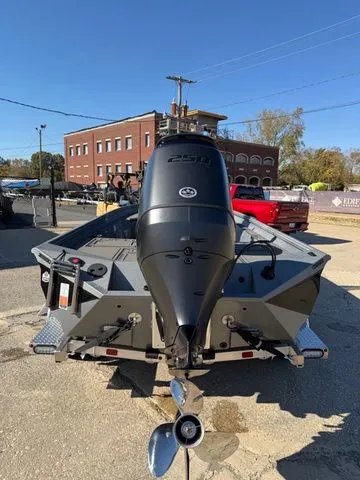 Slide: The Image of Excel 230 Bay Pro Elite 2026 - 3