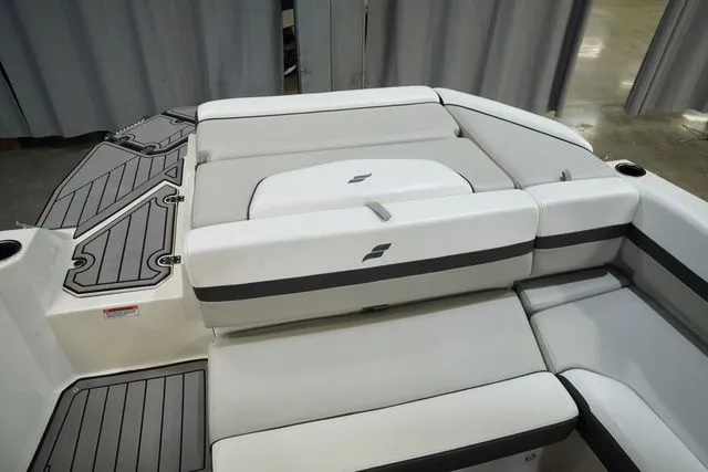 Slide: The Image of Starcraft SVX IO 211 2025 - 21