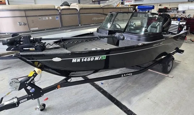Slide: The Image of Lund 1650 Angler Sport 2022 - 1
