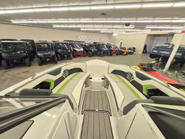 Slide: The Image of Yamaha 212XD 2021 - 13