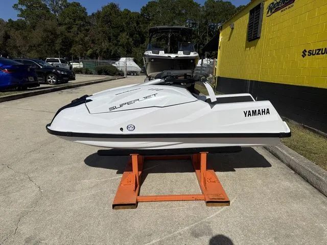 Slide: The Image of Yamaha SuperJet 2024 - 4