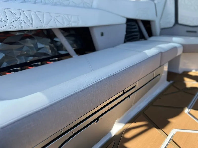 Slide: The Image of Nautique Super Air Nautique G25 Paragon 2026 - 28