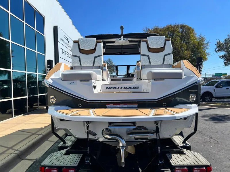 Slide: The Image of Nautique Super Air Nautique G25 Paragon 2026 - 3