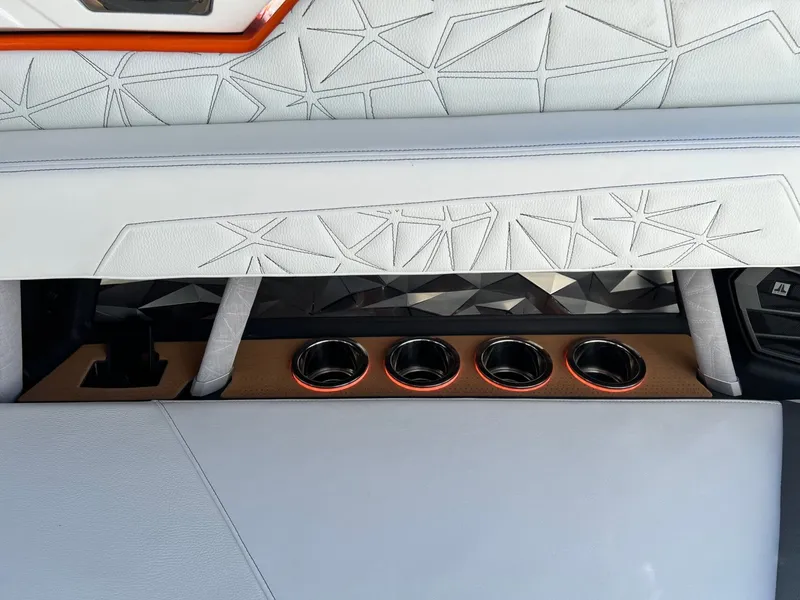 Slide: The Image of Nautique Super Air Nautique G25 Paragon 2026 - 58