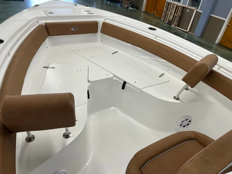 Slide: The Image of Sea Hunt 239 Ultra SE 2026 - 12