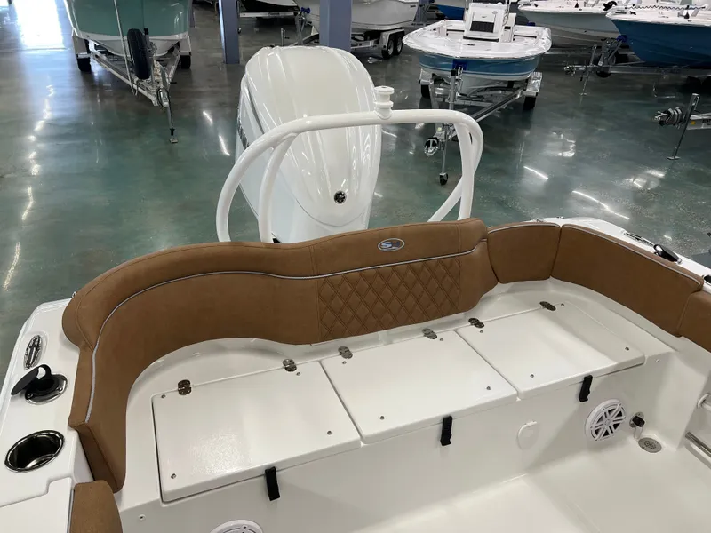 Slide: The Image of Sea Hunt 239 Ultra SE 2026 - 8