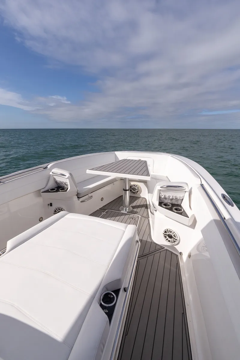 Slide: The Image of Nor-Tech 390 Sport 2020 - 18