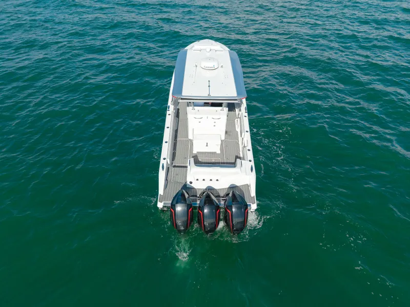 Slide: The Image of Nor-Tech 390 Sport 2020 - 2