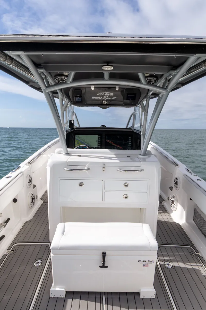 Slide: The Image of Nor-Tech 390 Sport 2020 - 30