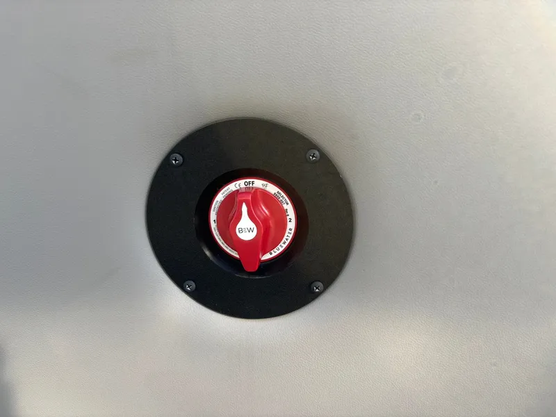 Slide: The Image of Bentley Pontoons 243 Legacy Swingback 2026 - 34