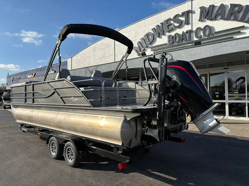 Slide: The Image of Bentley Pontoons 243 Legacy Swingback 2026 - 5