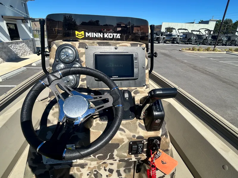 Slide: The Image of Excel Bay Pro Elite 220 2023 - 12