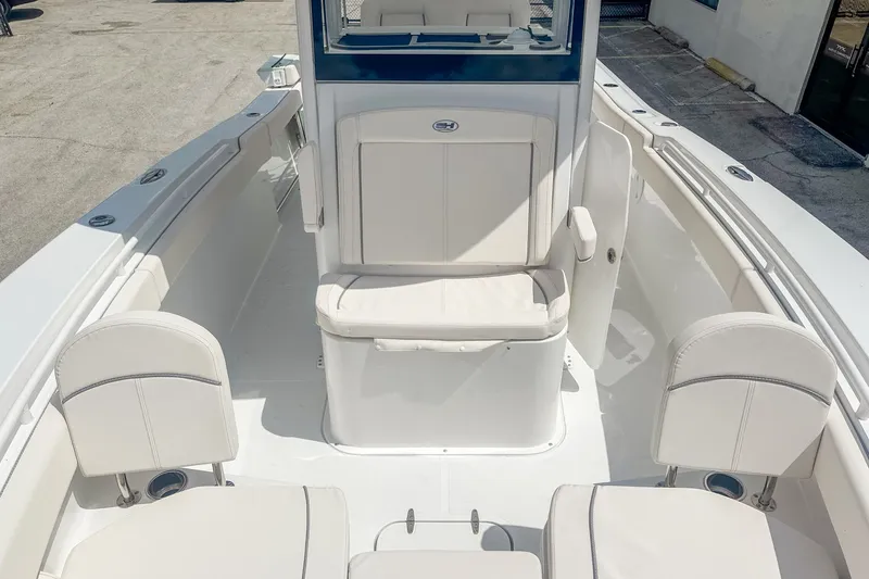 Slide: The Image of Sea Hunt Gamefish 30 Forward Seating 2025 - 21