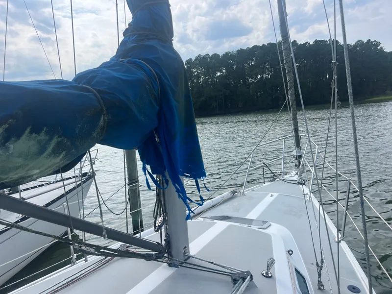 Slide: The Image of Catalina 30 1987 - 10