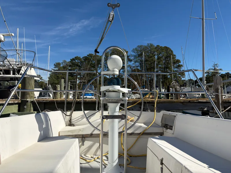 Slide: The Image of Catalina 30 1987 - 13