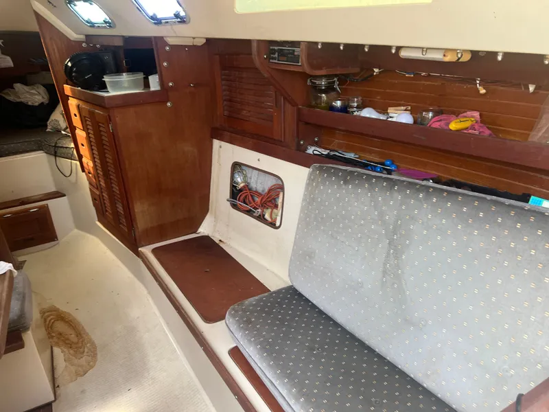 Slide: The Image of Catalina 30 1987 - 22