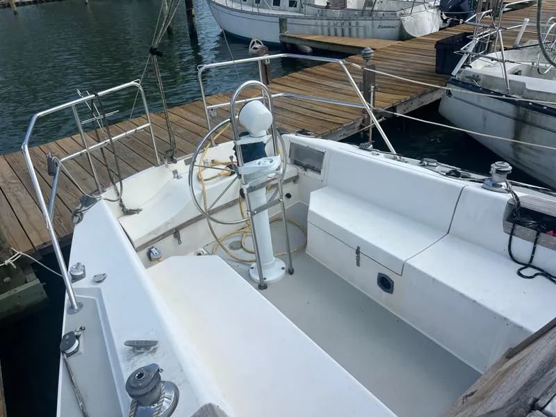 Slide: The Image of Catalina 30 1987 - 3