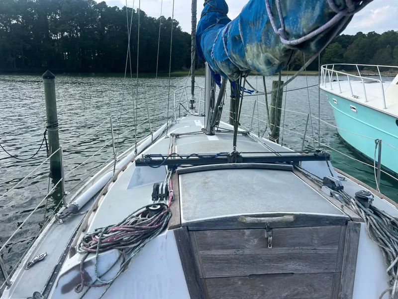 Slide: The Image of Catalina 30 1987 - 5