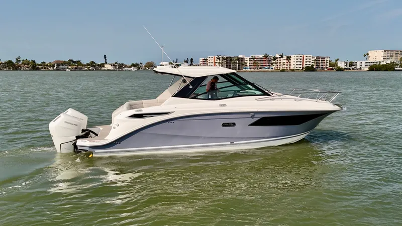 Slide: The Image of Sea Ray Sundancer 320 Outboard 2026 - 8