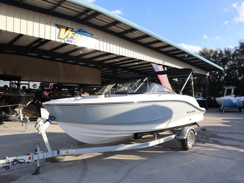 Slide: The Image of Bayliner V20 2026 - 5