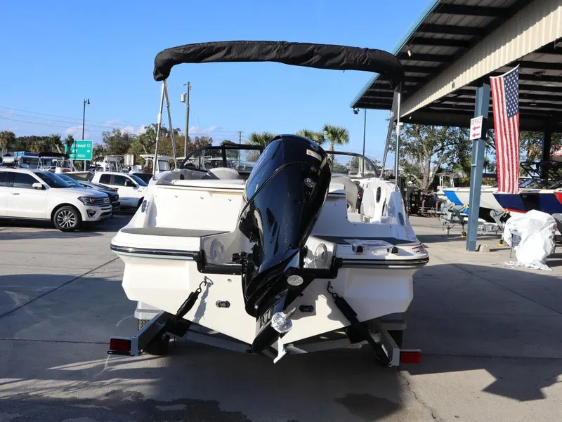 Slide: The Image of Bayliner V20 2026 - 7