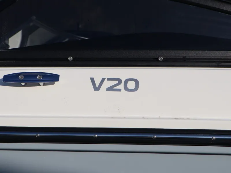 Slide: The Image of Bayliner V20 2026 - 9