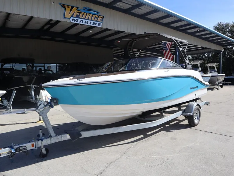 Slide: The Image of Bayliner V20 2026 - 2