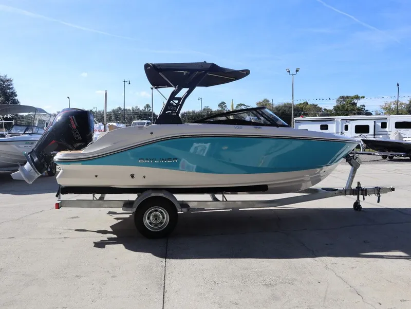 Slide: The Image of Bayliner V20 2026 - 3