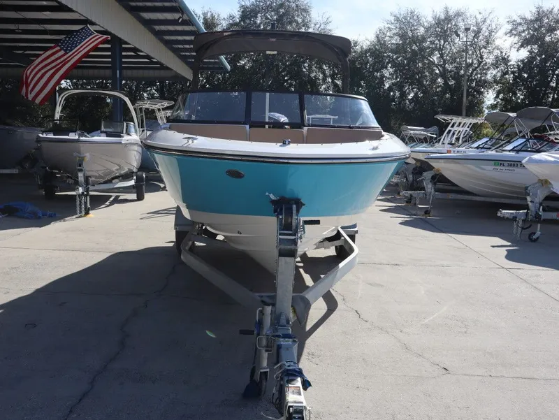 Slide: The Image of Bayliner V20 2026 - 5