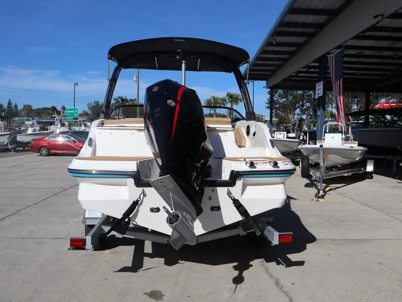 Slide: The Image of Bayliner V20 2026 - 7