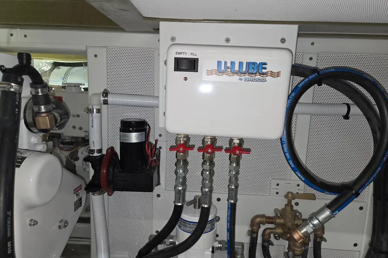 Slide: The Image of Engine compartment of a 2025 Calvin Beal Sedan with U-Lube system. - 66