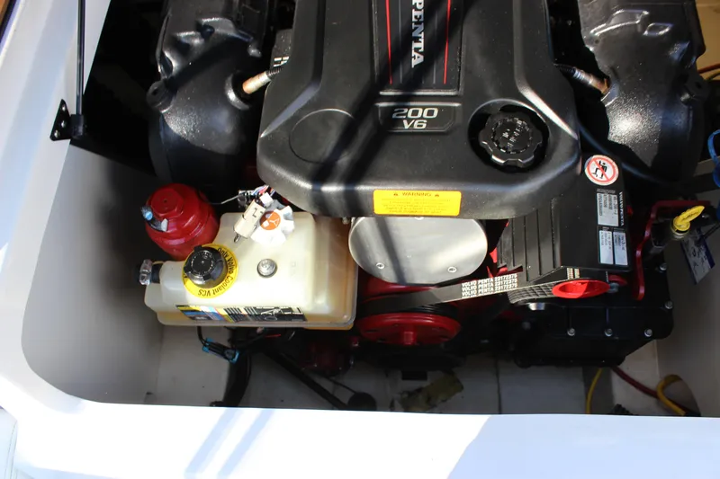 Slide: The Image of Engine compartment of 2017 Chaparral 21 H2O Ski & Fish boat with Volvo Penta 200 V6. - 18
