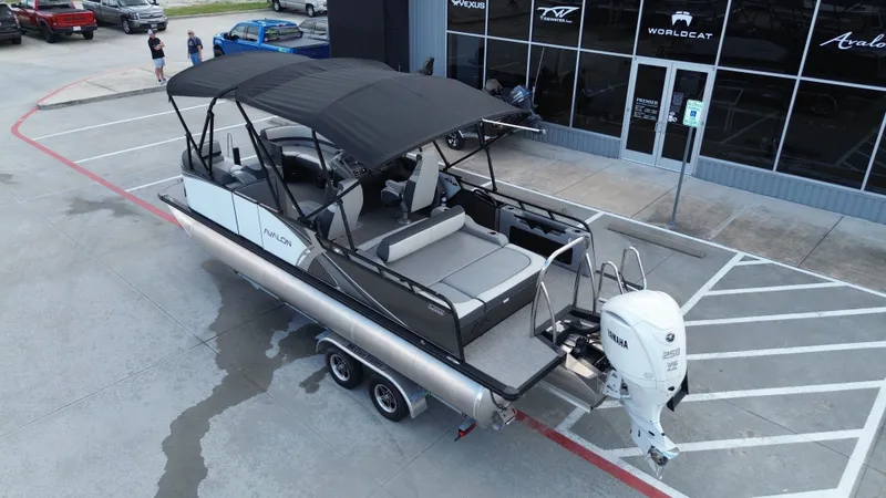 Slide: The Image of Avalon LSZ Versatile Rear Bench - 23' 2025 - 17