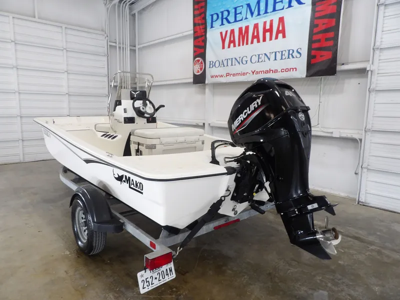 Slide: The Image of Mako Pro Skiff 15 CC 2022 - 5