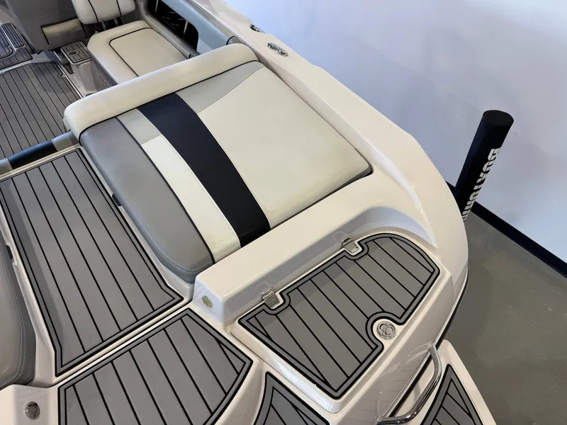 Slide: The Image of Nautique Super Air Nautique 230 2013 - 11