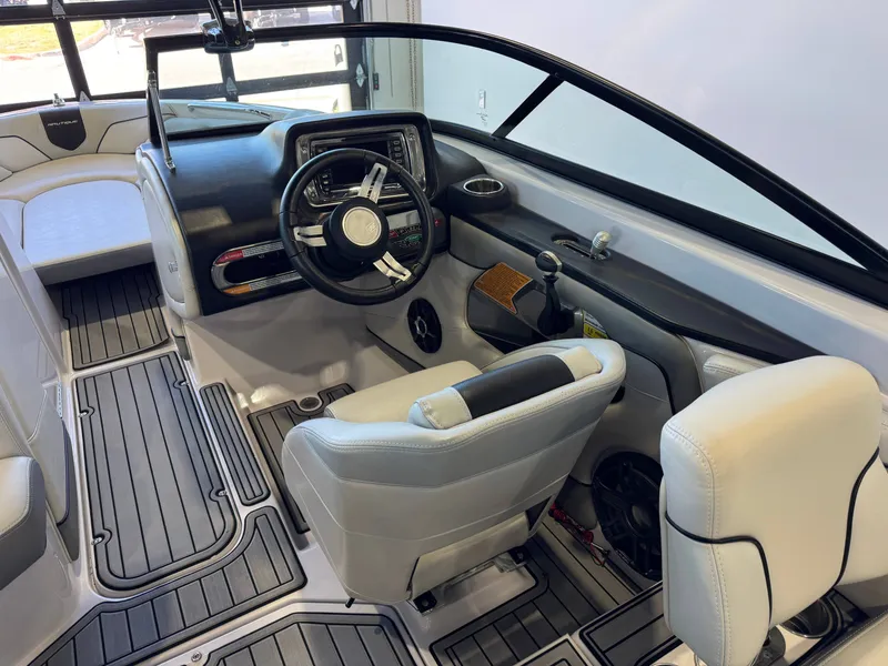 Slide: The Image of Nautique Super Air Nautique 230 2013 - 24