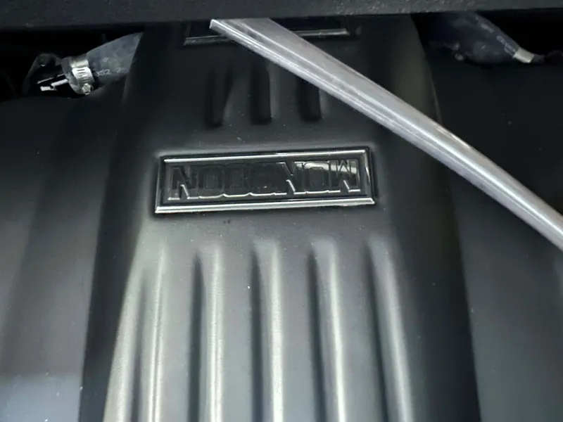 Slide: The Image of Malibu Wakesetter 23 LSV 2021 - 19