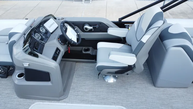 Slide: The Image of Avalon LSZ Quad Lounge - 23' 2025 - 32