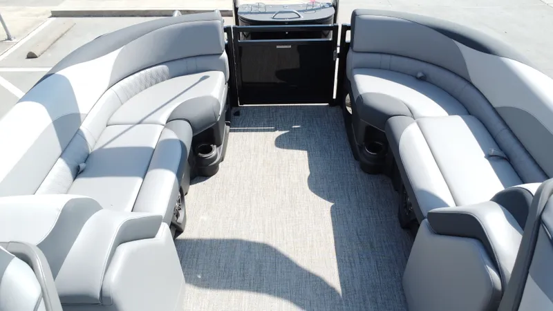 Slide: The Image of Avalon LSZ Quad Lounge - 23' 2025 - 24