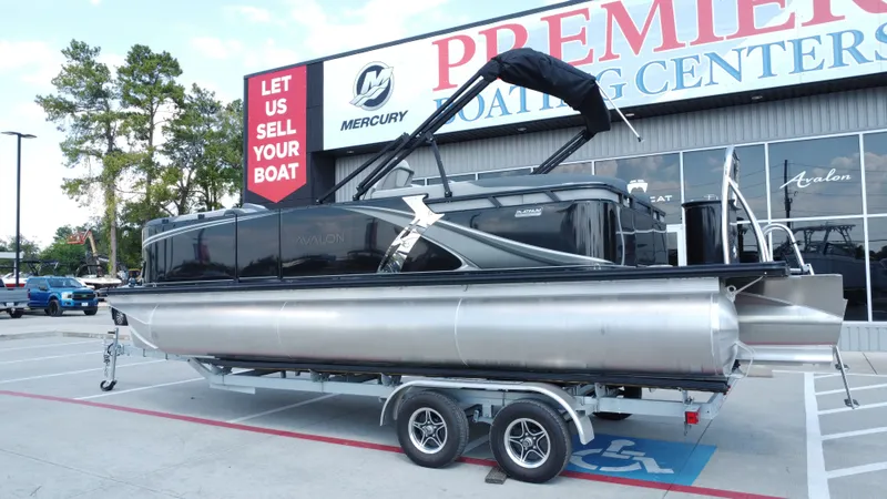Slide: The Image of Avalon LSZ Quad Lounge - 23' 2025 - 3