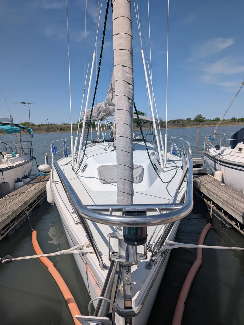 Slide: The Image of Catalina 320 2000 - 80