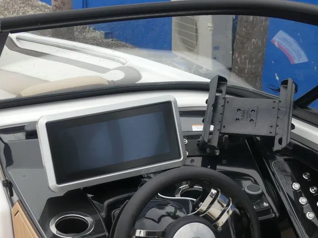 Slide: The Image of Yamaha 252SD 2023 - 20