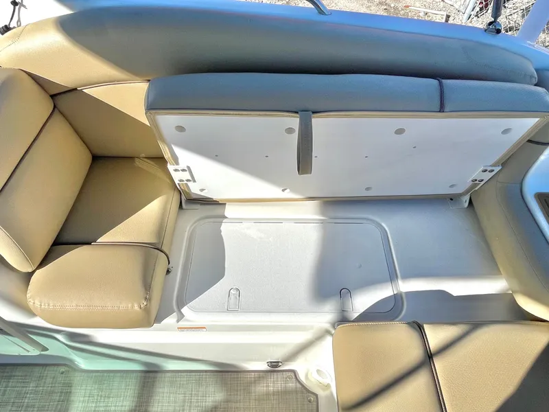 Slide: The Image of NauticStar 243 DC 2019 - 13