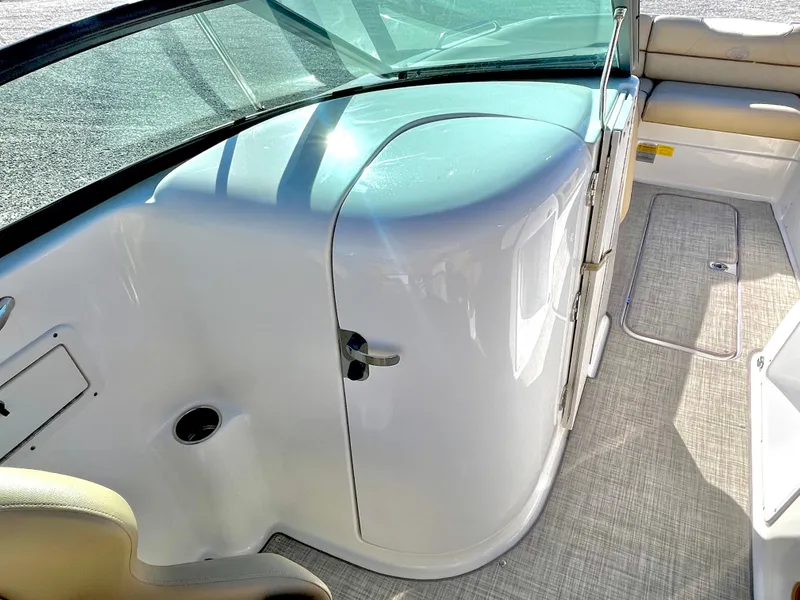 Slide: The Image of NauticStar 243 DC 2019 - 28