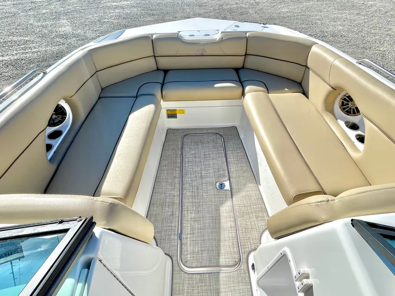 Slide: The Image of NauticStar 243 DC 2019 - 31