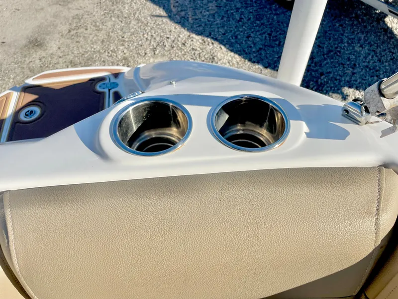 Slide: The Image of NauticStar 243 DC 2019 - 54