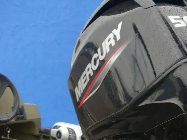 Slide: The Image of Tracker Grizzly 1648 SC 2026 - 9