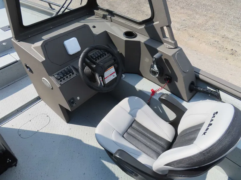 Slide: The Image of SeaArk ProCat 240 2026 - 16