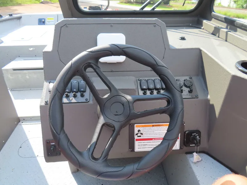 Slide: The Image of SeaArk ProCat 240 2026 - 17